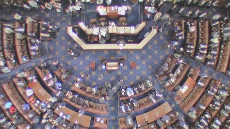 Crow bashes Republicans over lack of leadership in speaker debate
